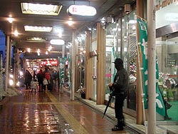 あいにくの雨…。