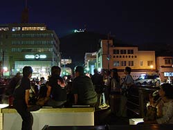 一夜限りのBar。
