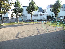 すべり台のてっぺんから。