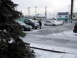 駐車場での雪落としもたいへんよね