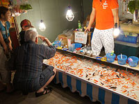 祭といえば金魚すくい?