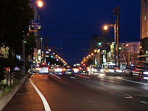 家路を急ぐ