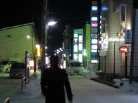 雪の本町繁華街