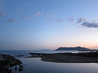 静かな大森浜の夕焼け