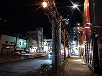 夜の街に灯