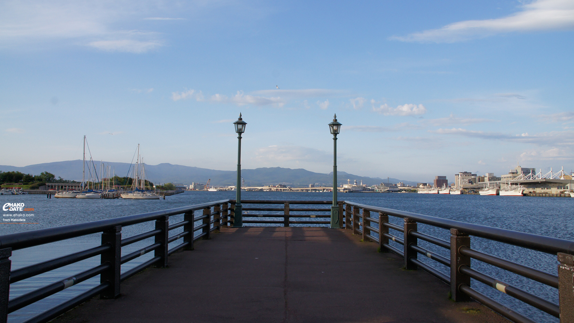 初夏の旧桟橋 函館フォト散歩壁紙 函館市 道南地域ポータル E Hakodate